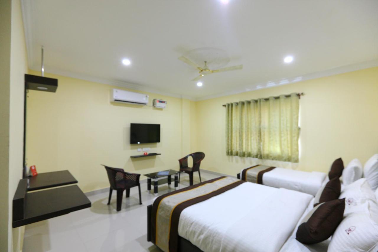 Saibala Deluxe - Near Airport Hotel Chennai