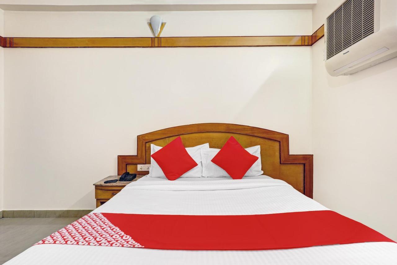 Oyo Flagship 82963 Century Residency Hotel
