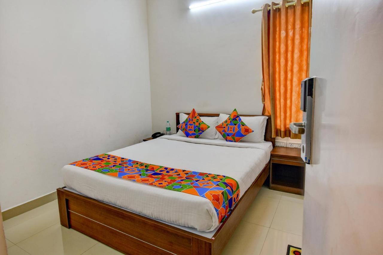 Fabexpress Pas Residency - Nr Marina & Mahatma Gandhi Monument Hotel 3*