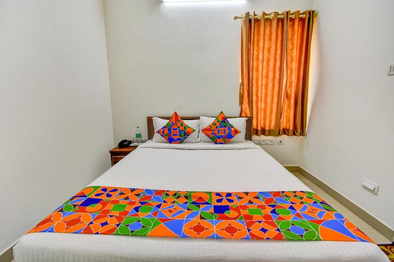Fabexpress Pas Residency - Nr Marina & Mahatma Gandhi Monument Chennai