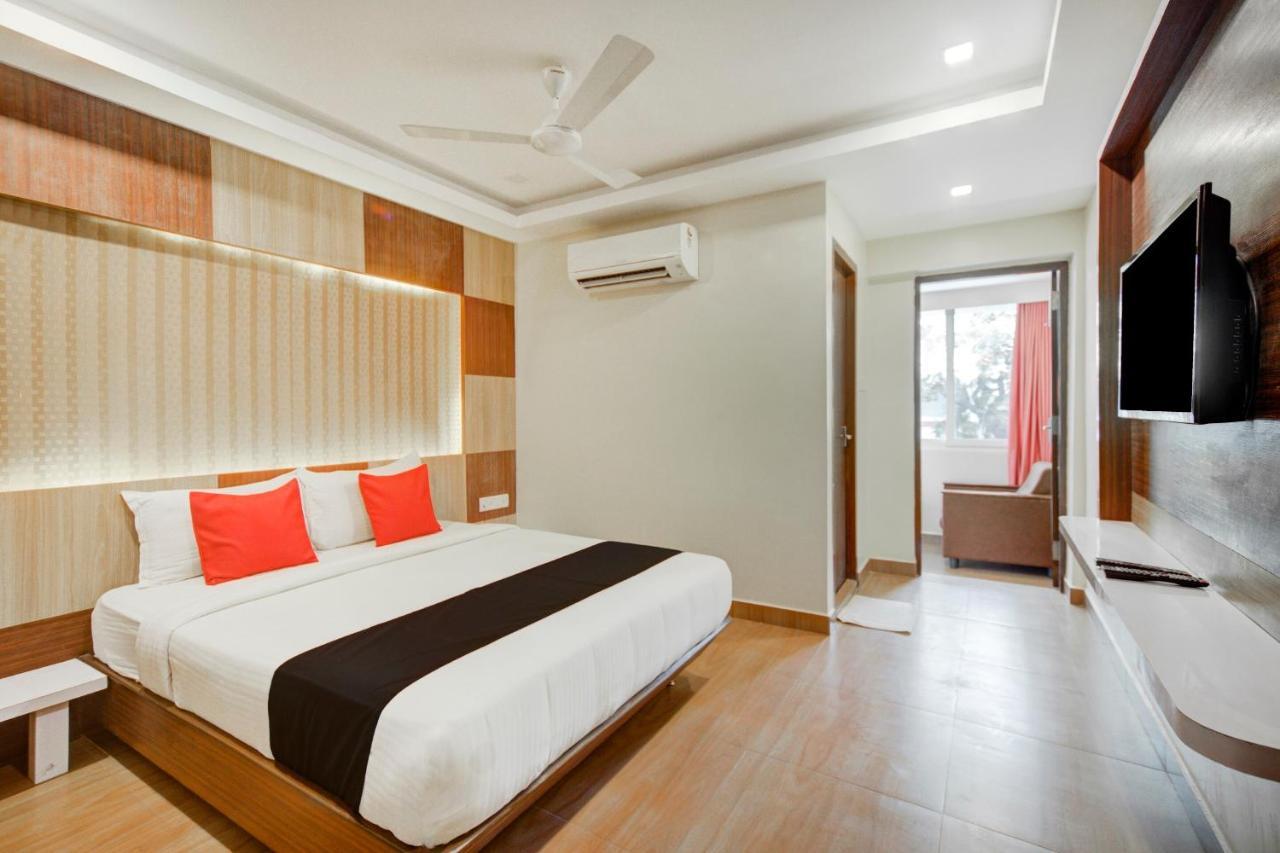 Hotel Collection O 75820 Madras Metro Club, T Nagar Chennai