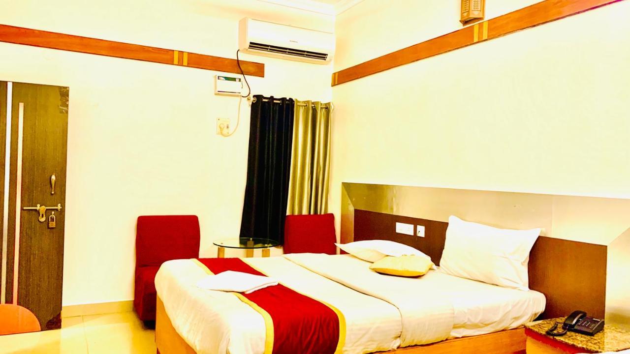 Half Moon Palace 3*