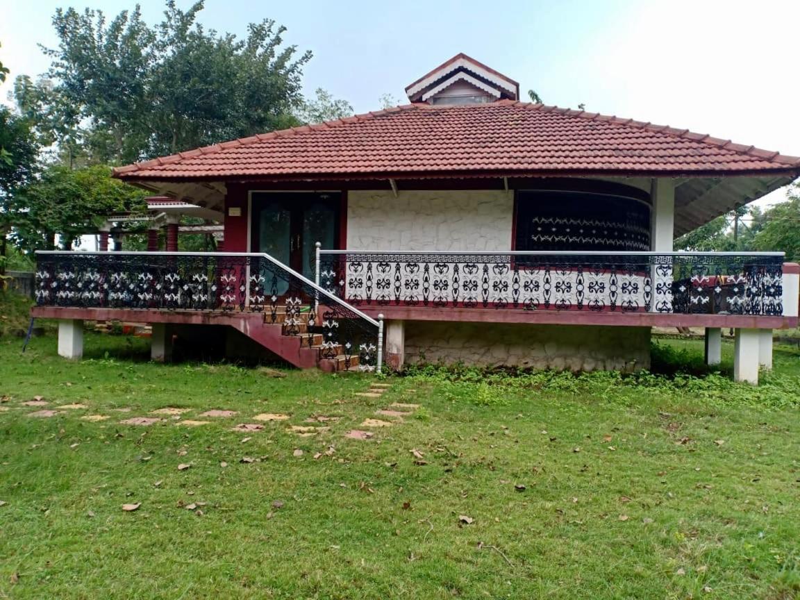 Sugam & Convention Centre Hotel
