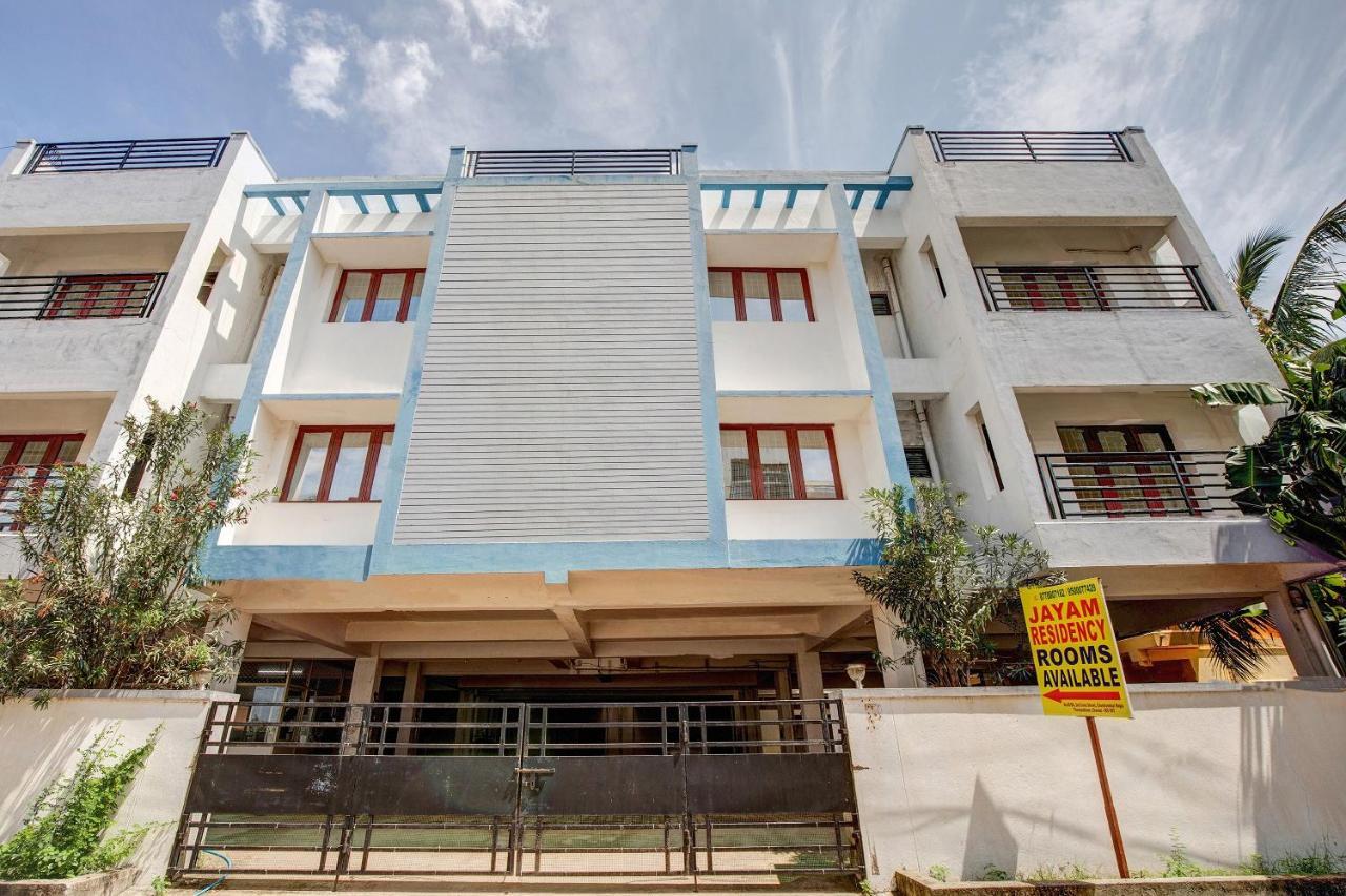 Hotel Super Oyo O Jeyam Residency 3*