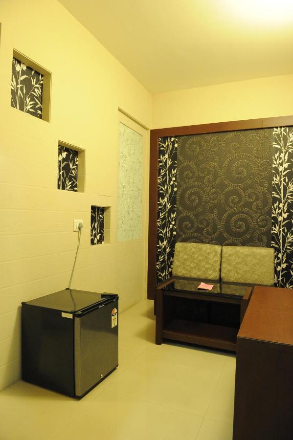 Hotel Greens Gate 2*