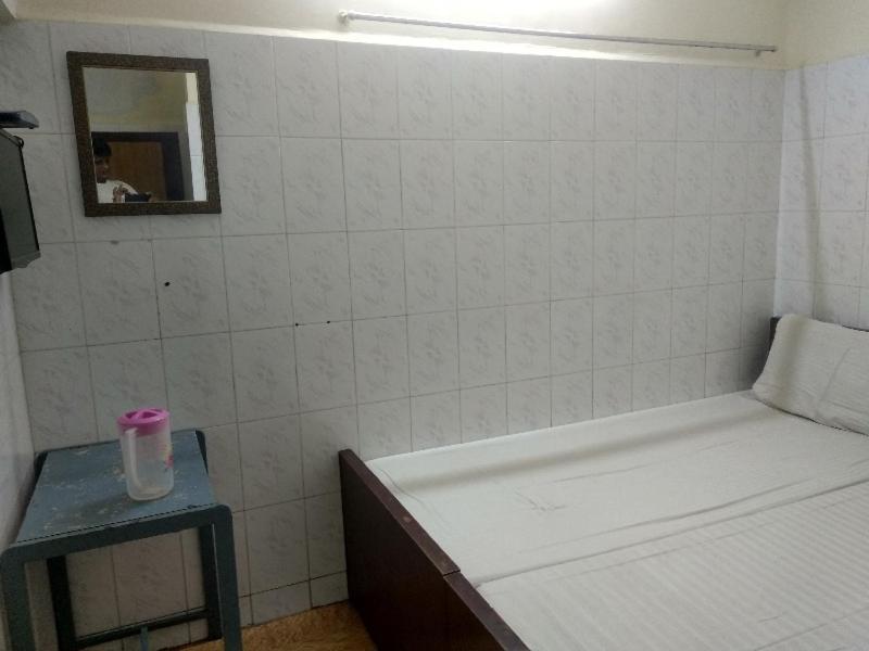 Hotel Spot On 80584 Pudur Lucky Mansion