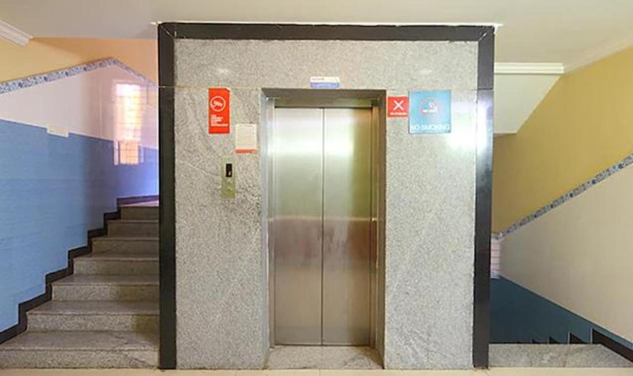 Fabhotel Mnr Grand Hotel 3*
