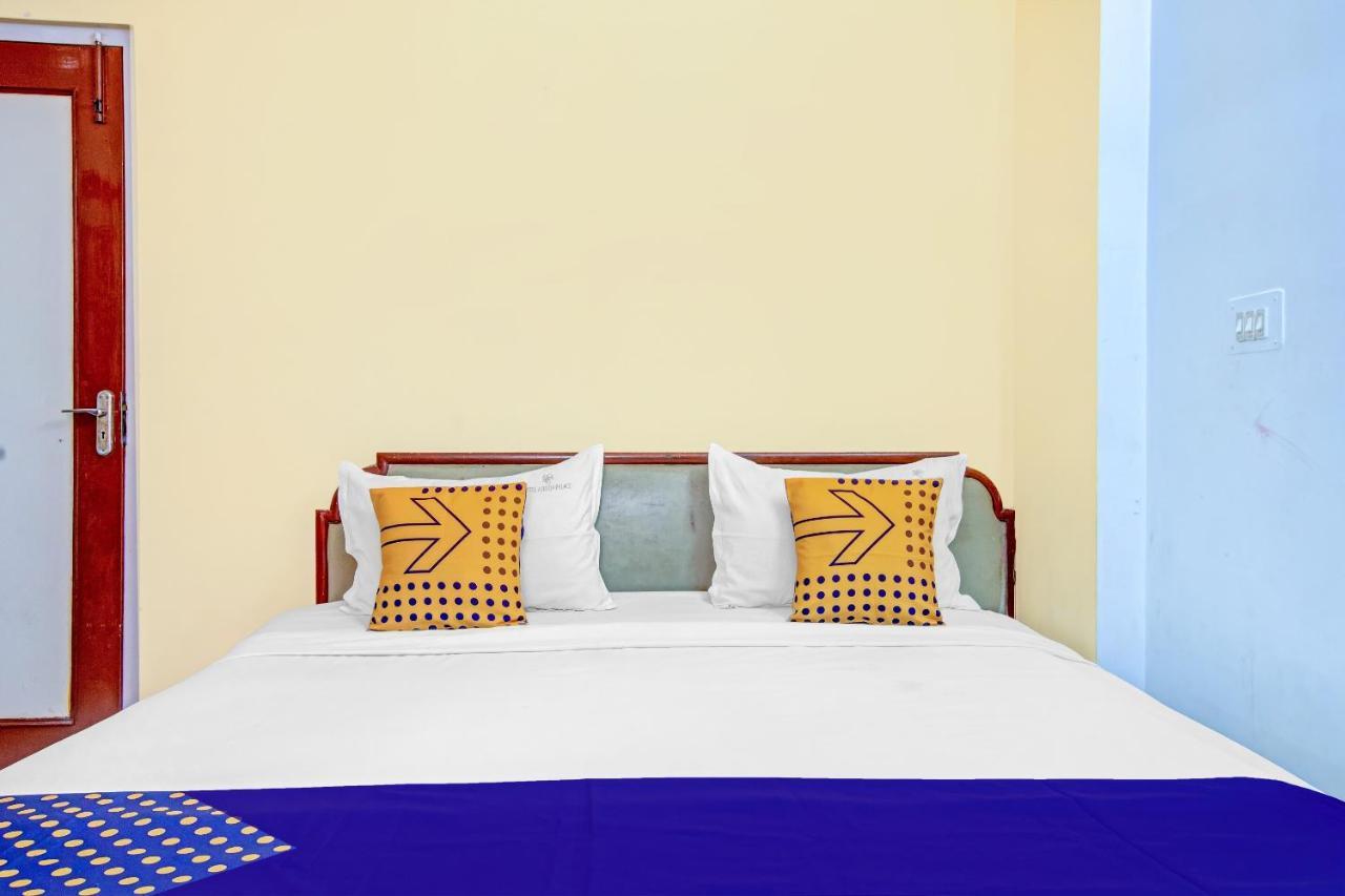 Hotel Spot On 78792 Moore Residency