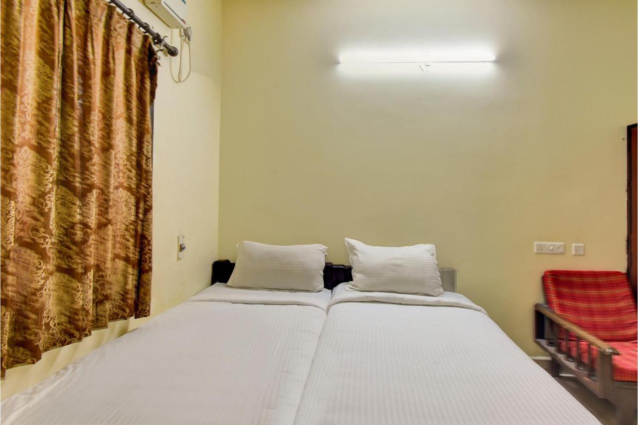 Fabhotel Comfort Park Inn