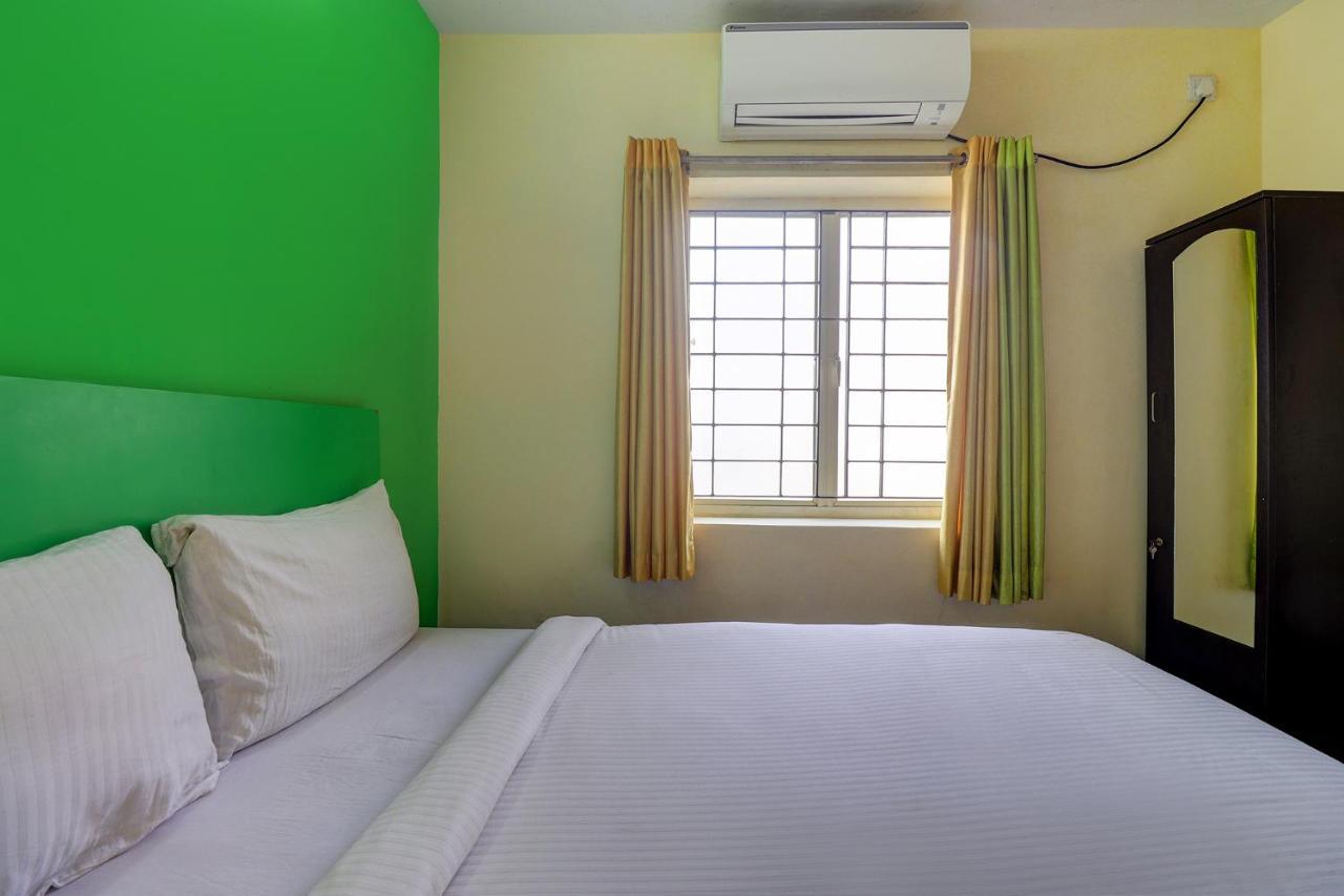 Hotel Fabhotel Green Tree 3*
