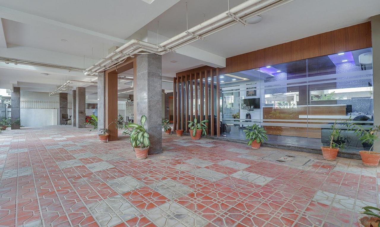 Treebo Rithikha Elite Trade Centre Hotel