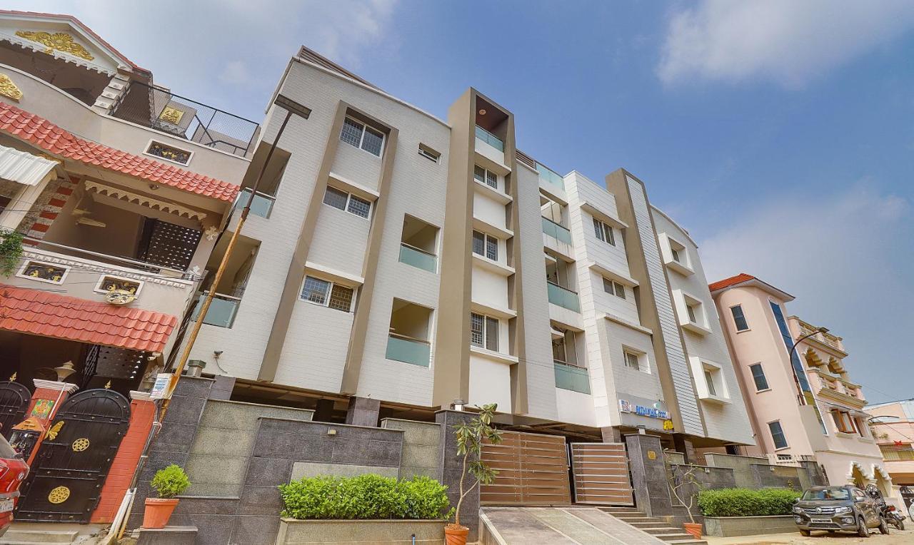 Treebo Rithikha Elite Trade Centre 3*