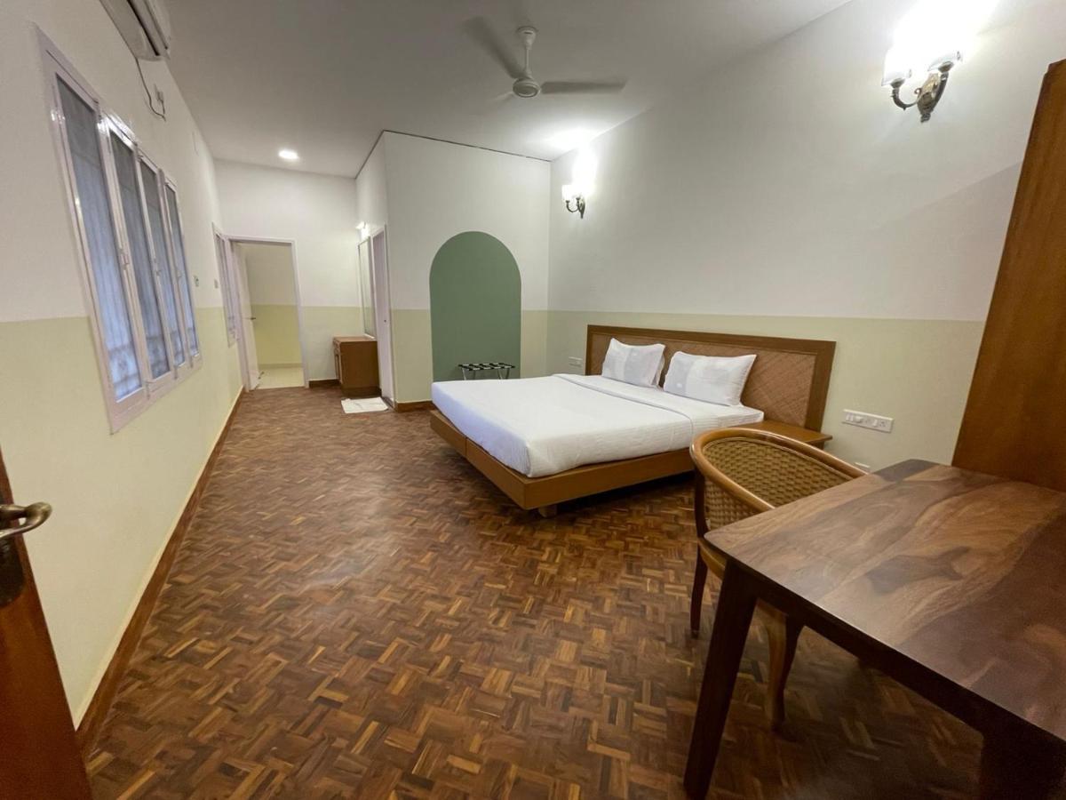 Hanu Reddy Residences - Nawab Habibullah Avenue Chennai