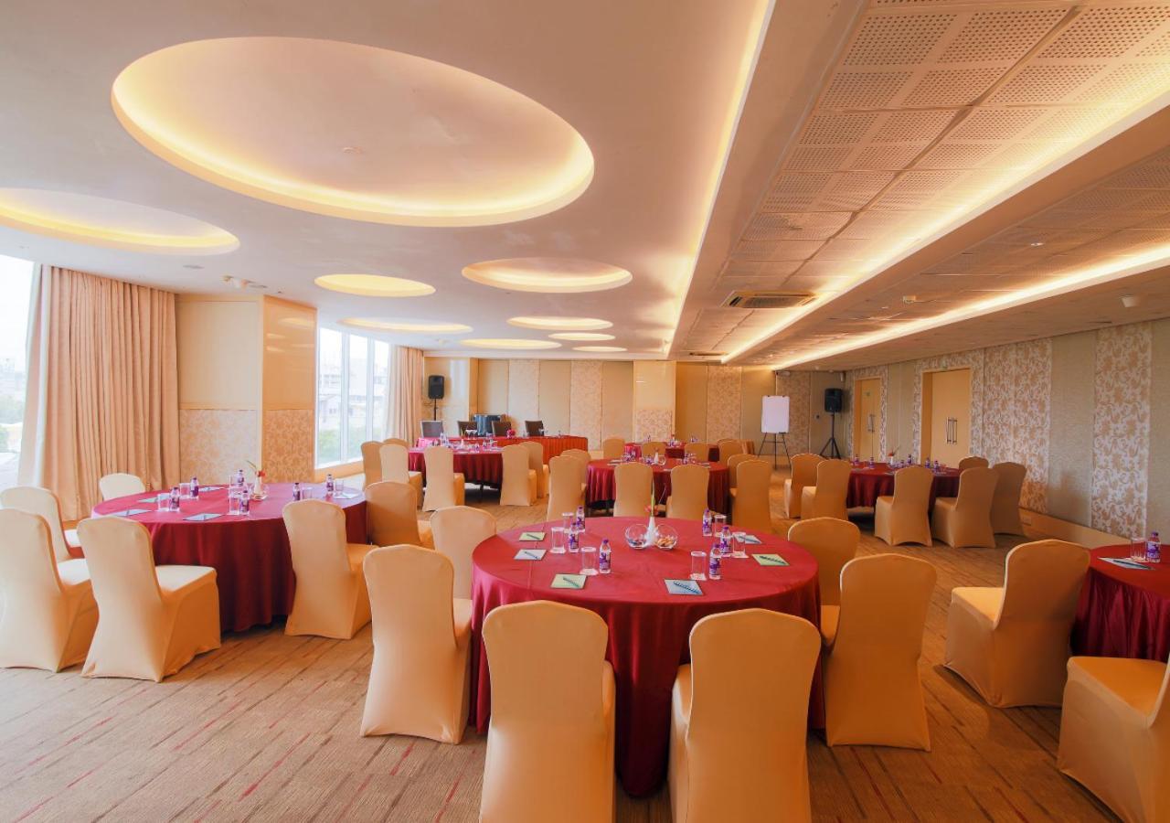 Hotel E