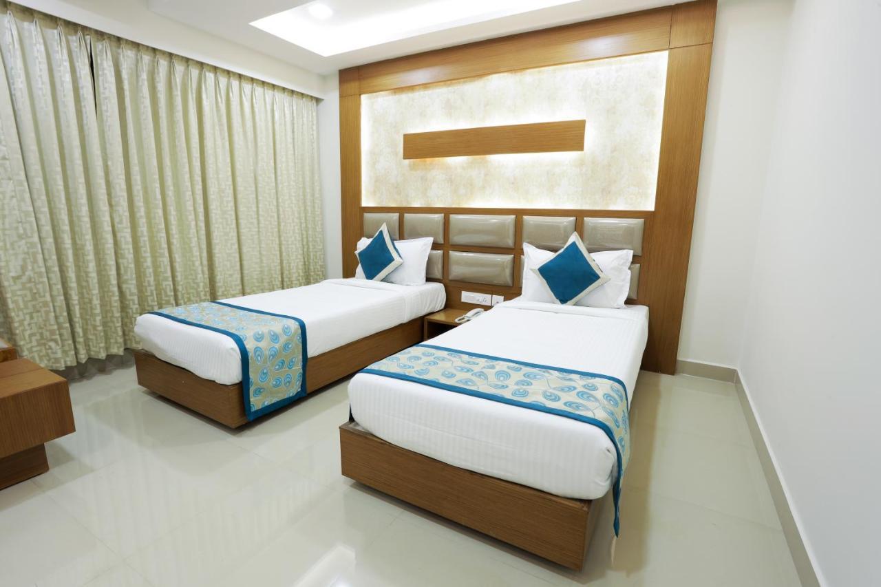 Greens - Business Class - Opposite Ripon Building Hotel
