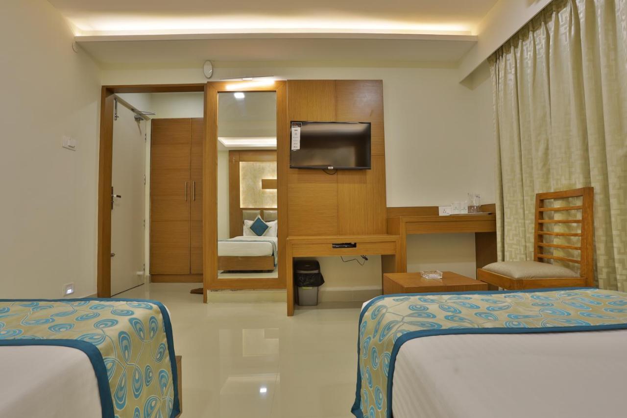Greens - Business Class - Opposite Ripon Building Hotel
