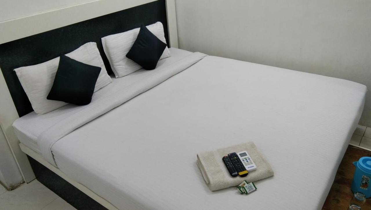 Hotel Plaza Vadapalani