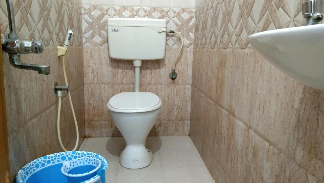 Plaza Vadapalani 2*