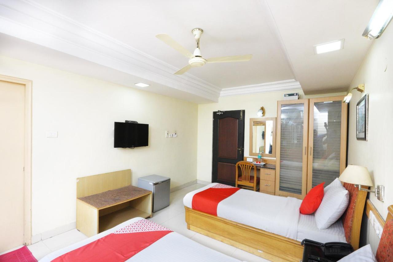 Collection O 77368 Maruthi Residency 3*