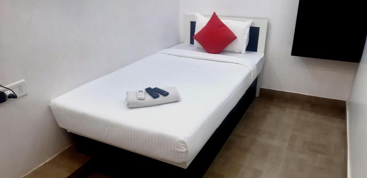 Hotel Plaza Vadapalani 2*