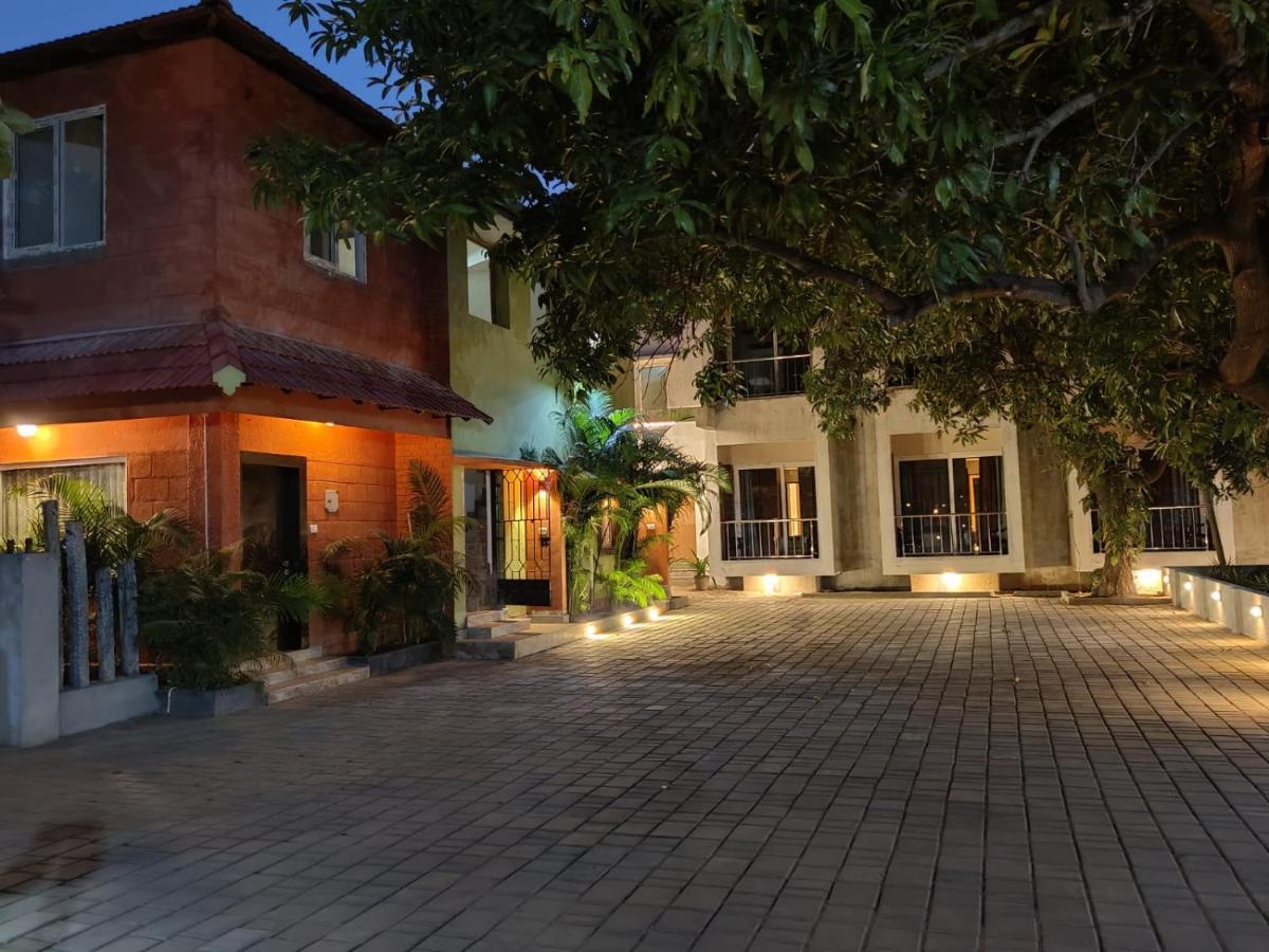 Resort Mermaid & Banquets