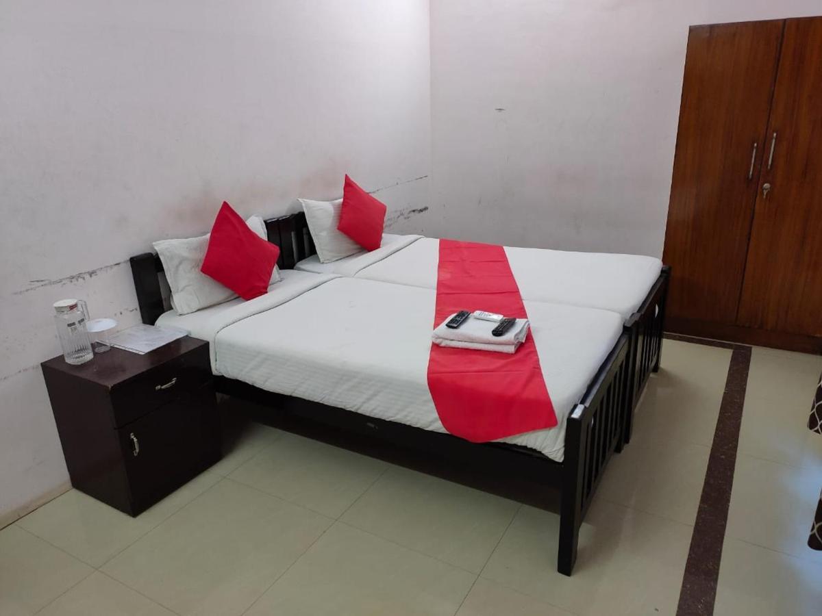 Hotel Kiruba Castle