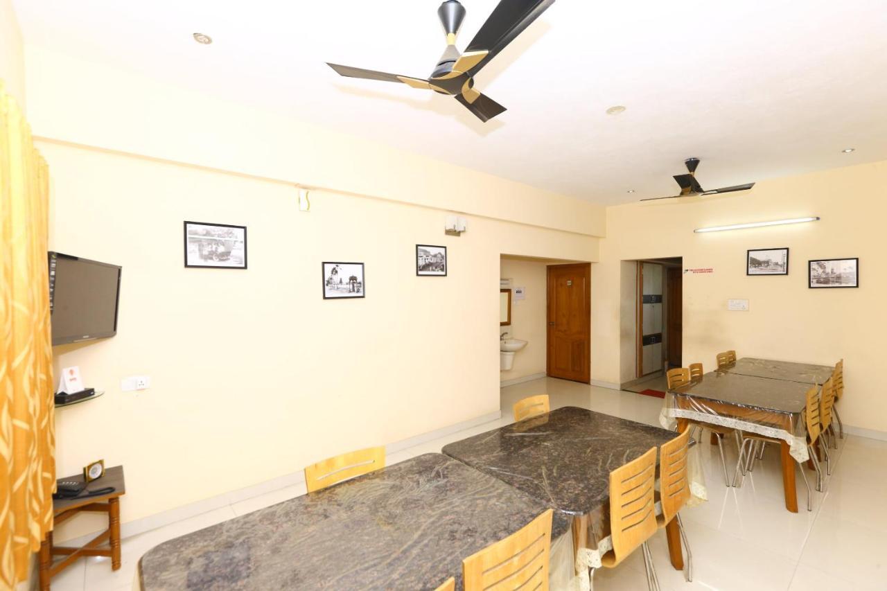 Oyo 2612 Fiesta House Hotel Chennai