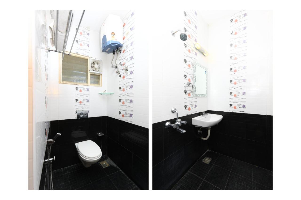 Oyo 2612 Fiesta House Hotel 3*