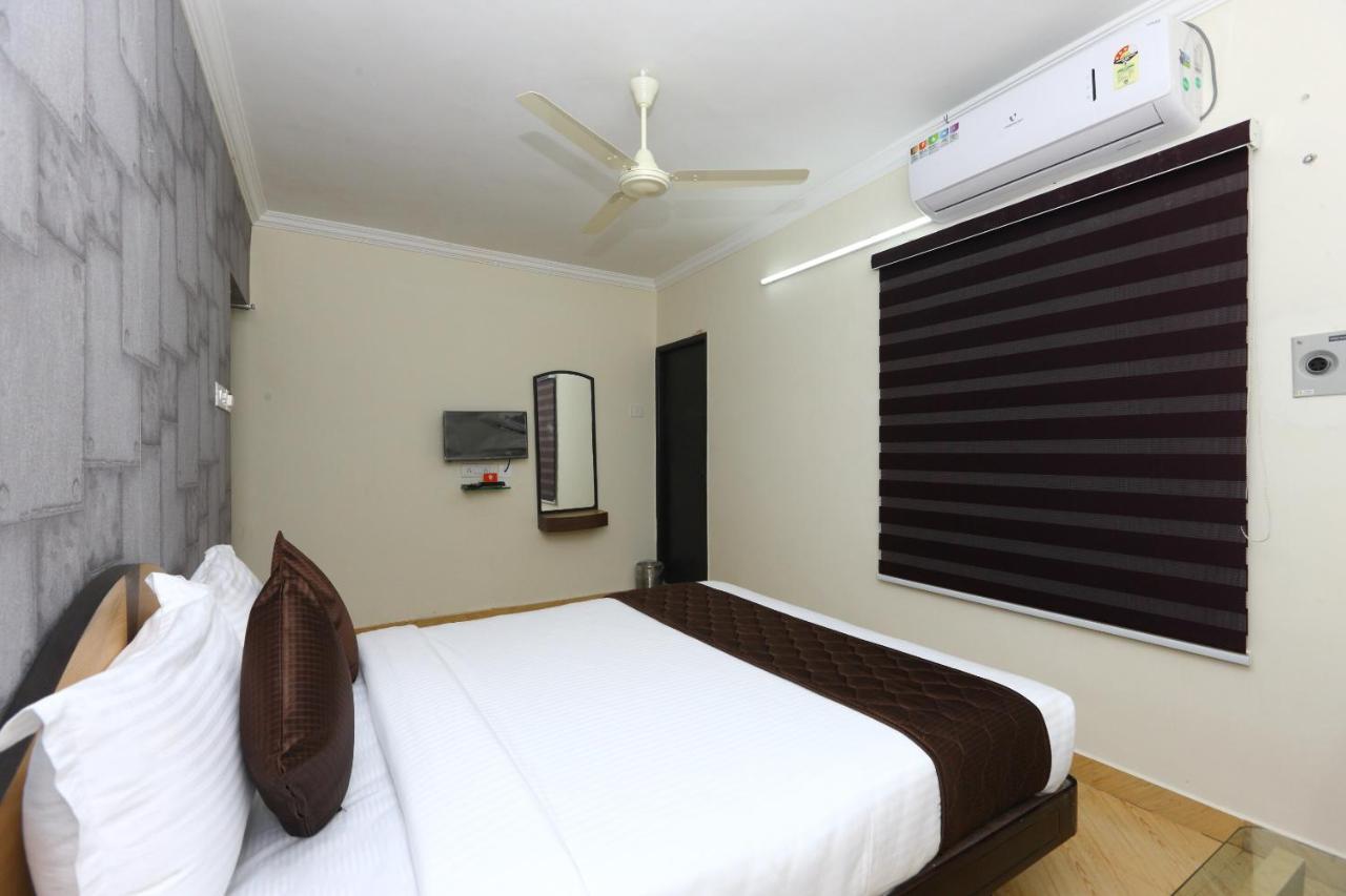 Oyo 9372 Rich Hotel Chennai