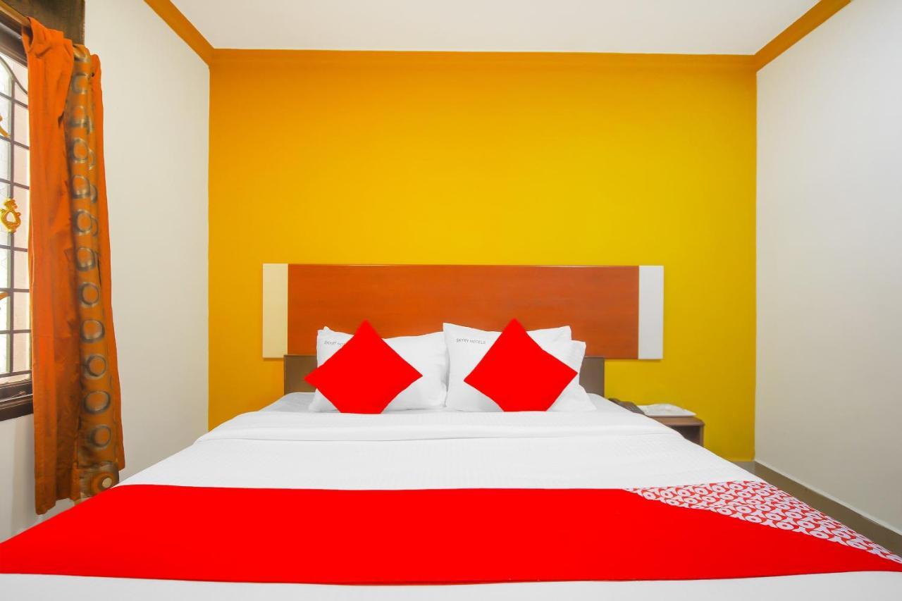 Oyo Flagship 76696 Skyry Hotels Hotel Chennai
