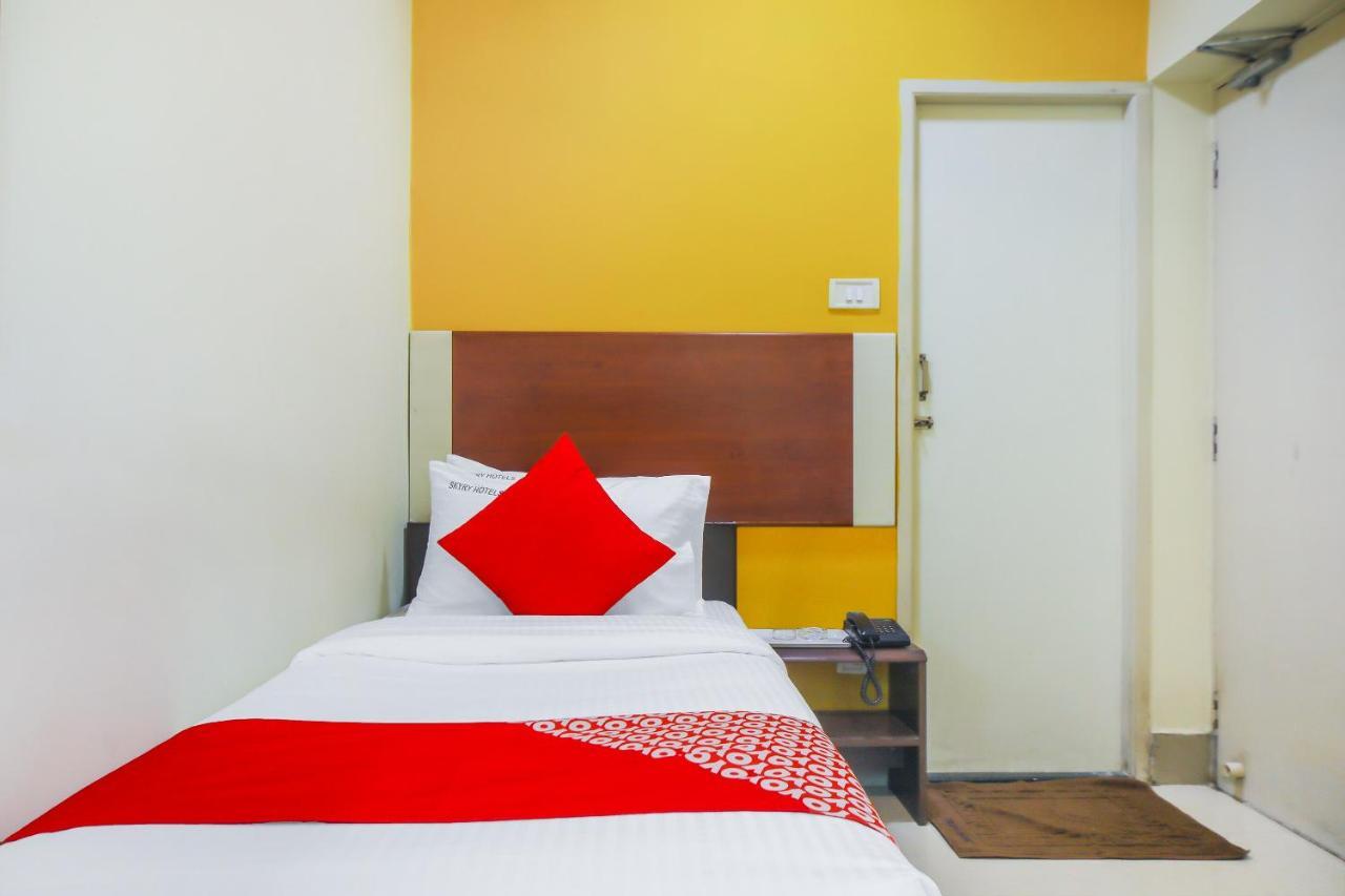 Oyo Flagship 76696 Skyry Hotels
