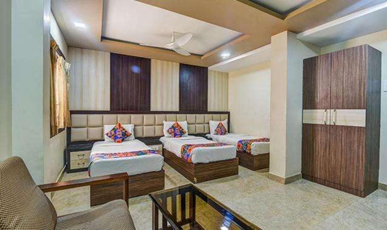 Fabhotel Central Palace Hotel 3*