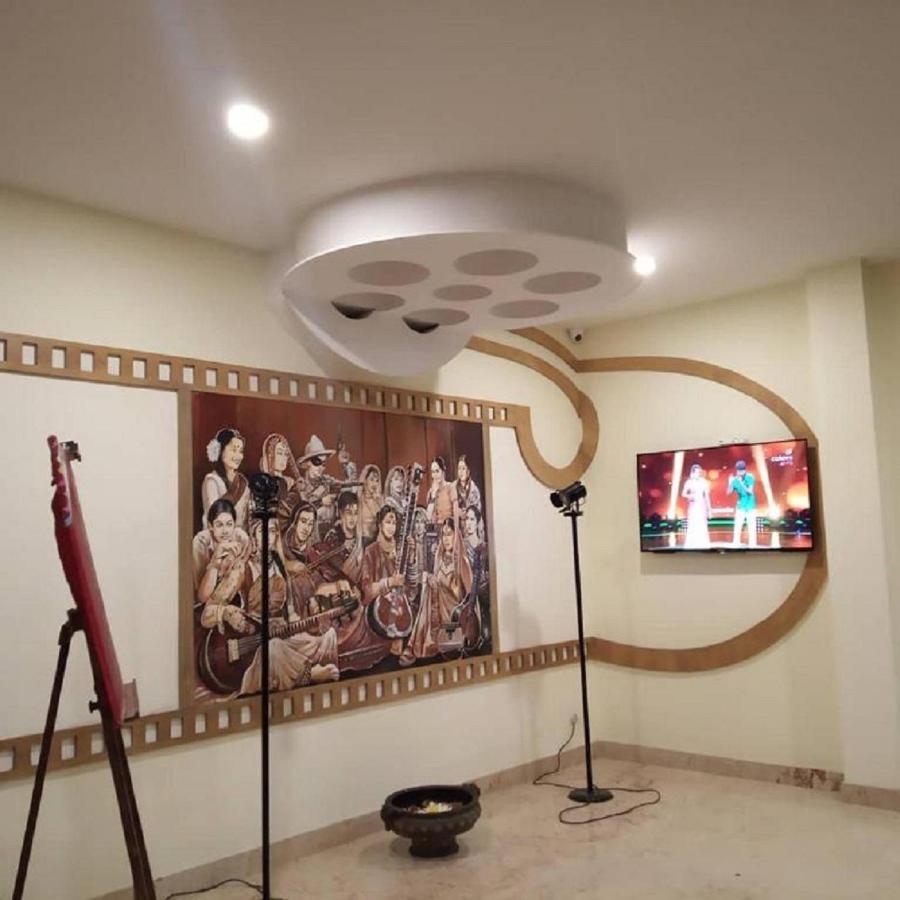 Cinemascope An 3* Chennai
