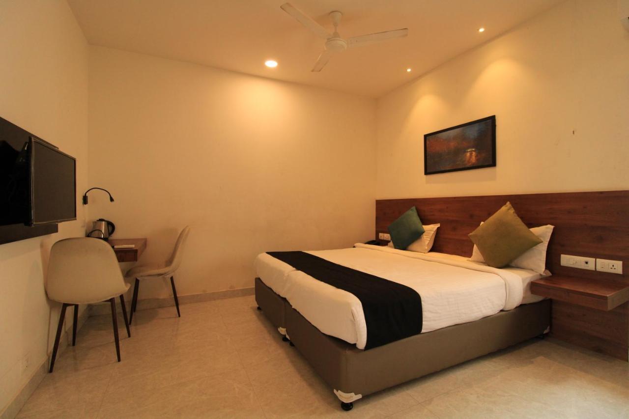 Arunaa Airport Hotel,chennai 2*