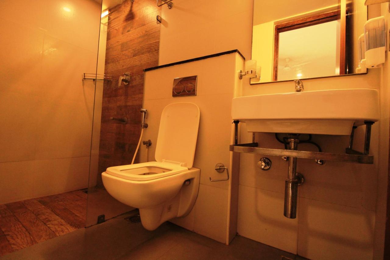 Arunaa Airport Hotel,chennai 2* Chennai