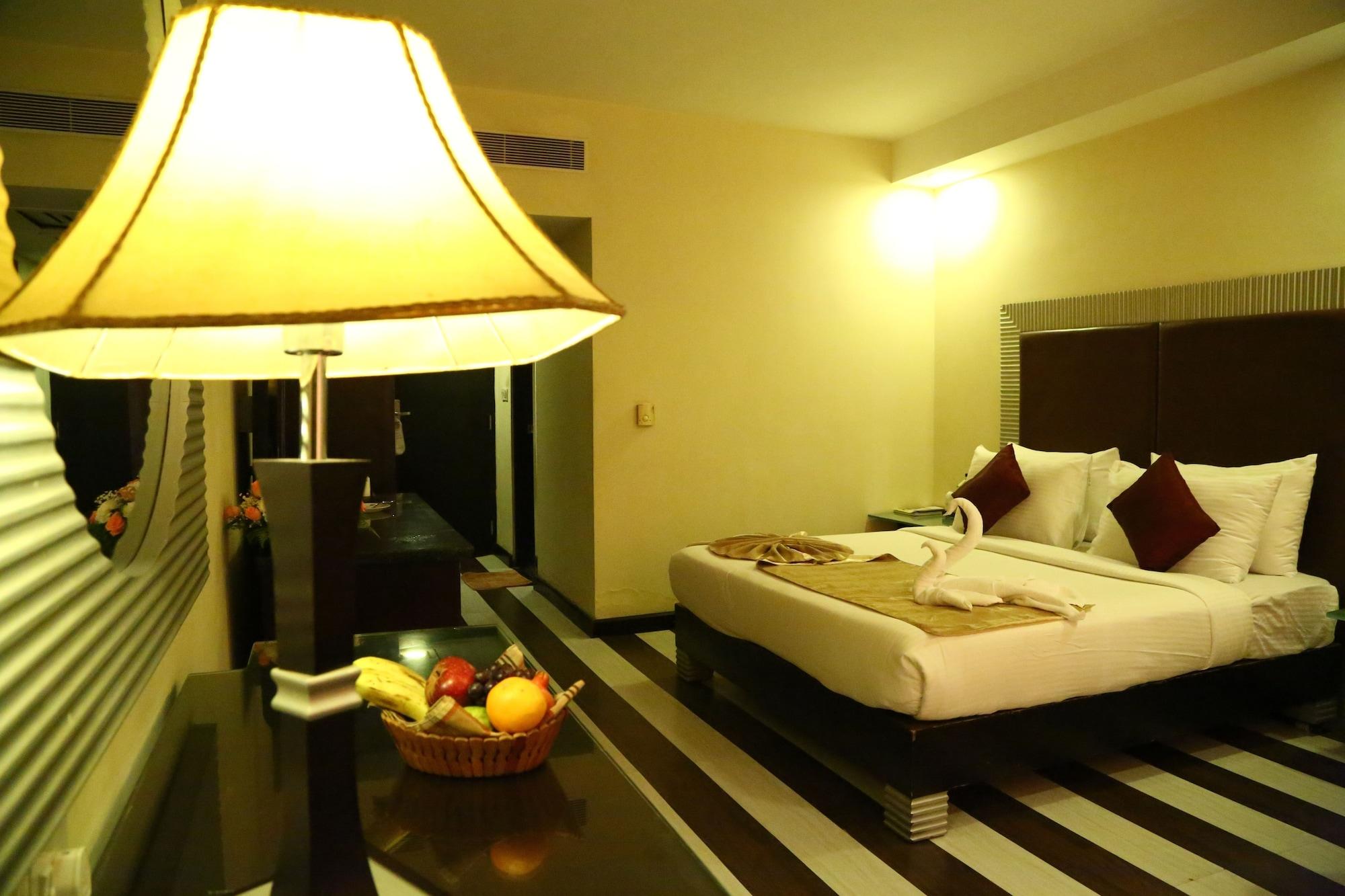 Hotel Regenta Central Deccan Chennai, Royapettah 4*