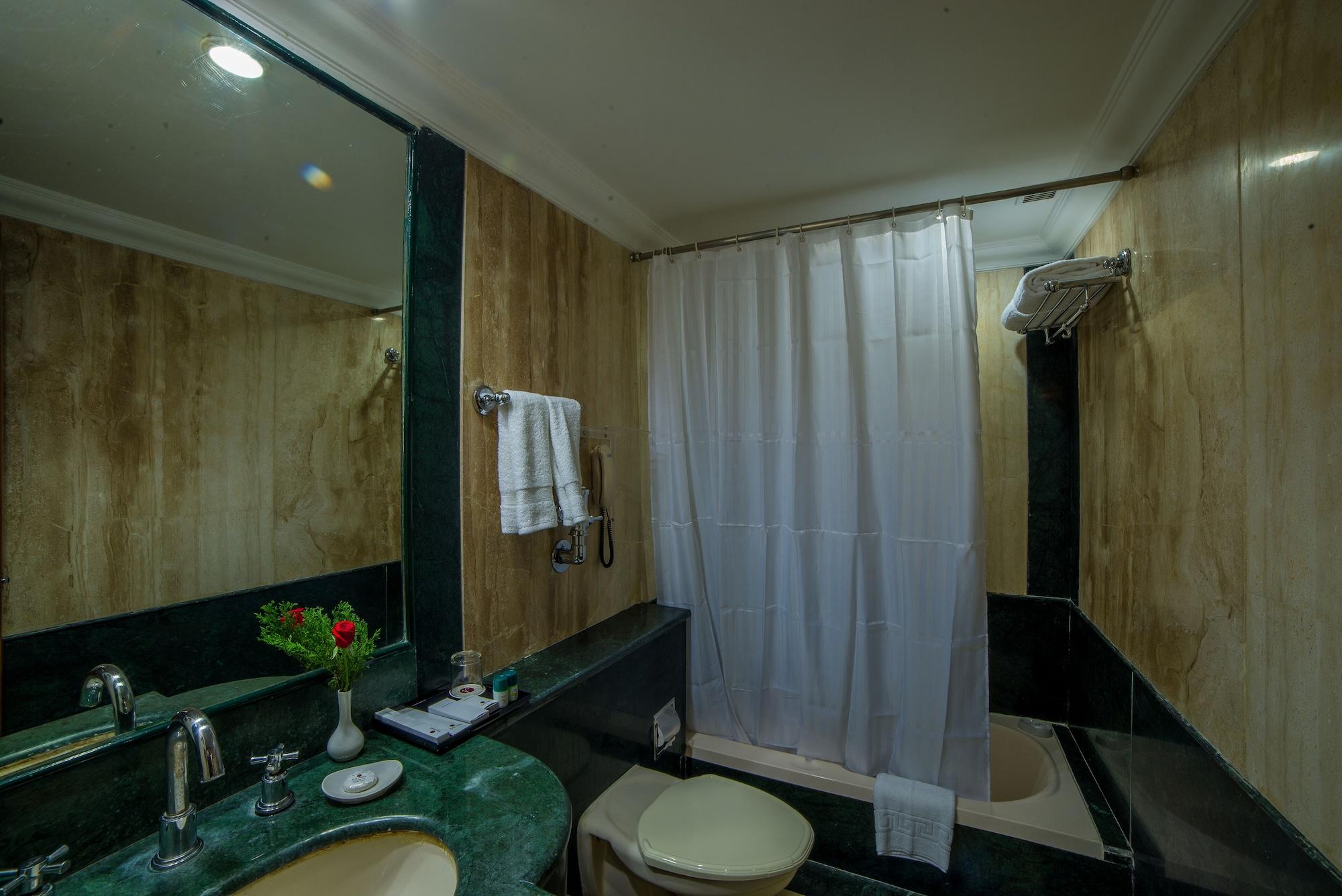 Hotel Raj Park