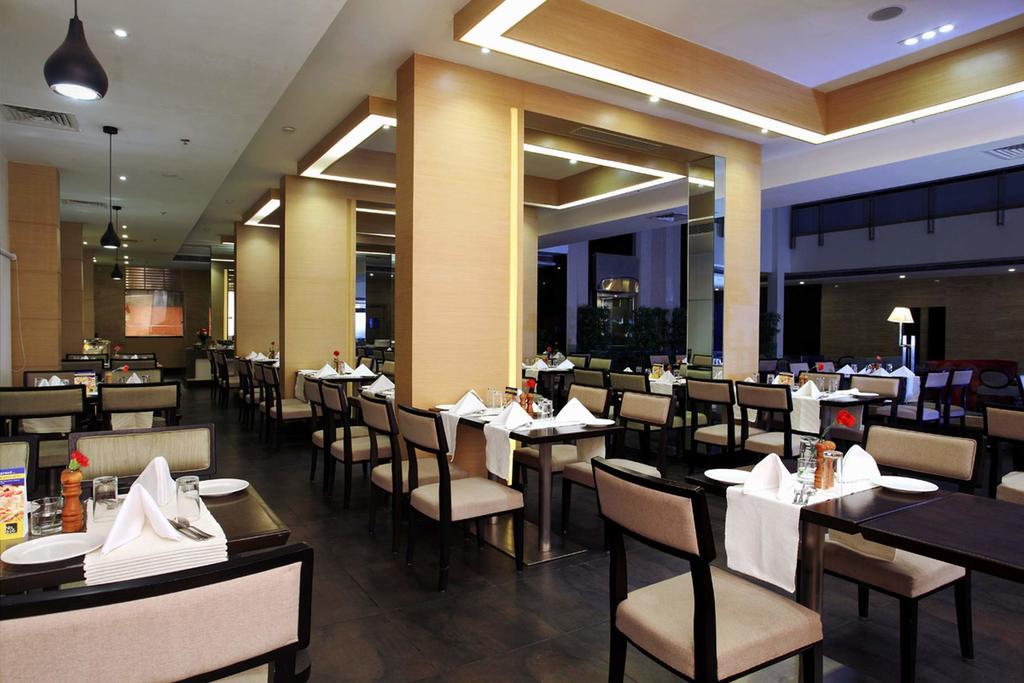 Hotel Abu Palace