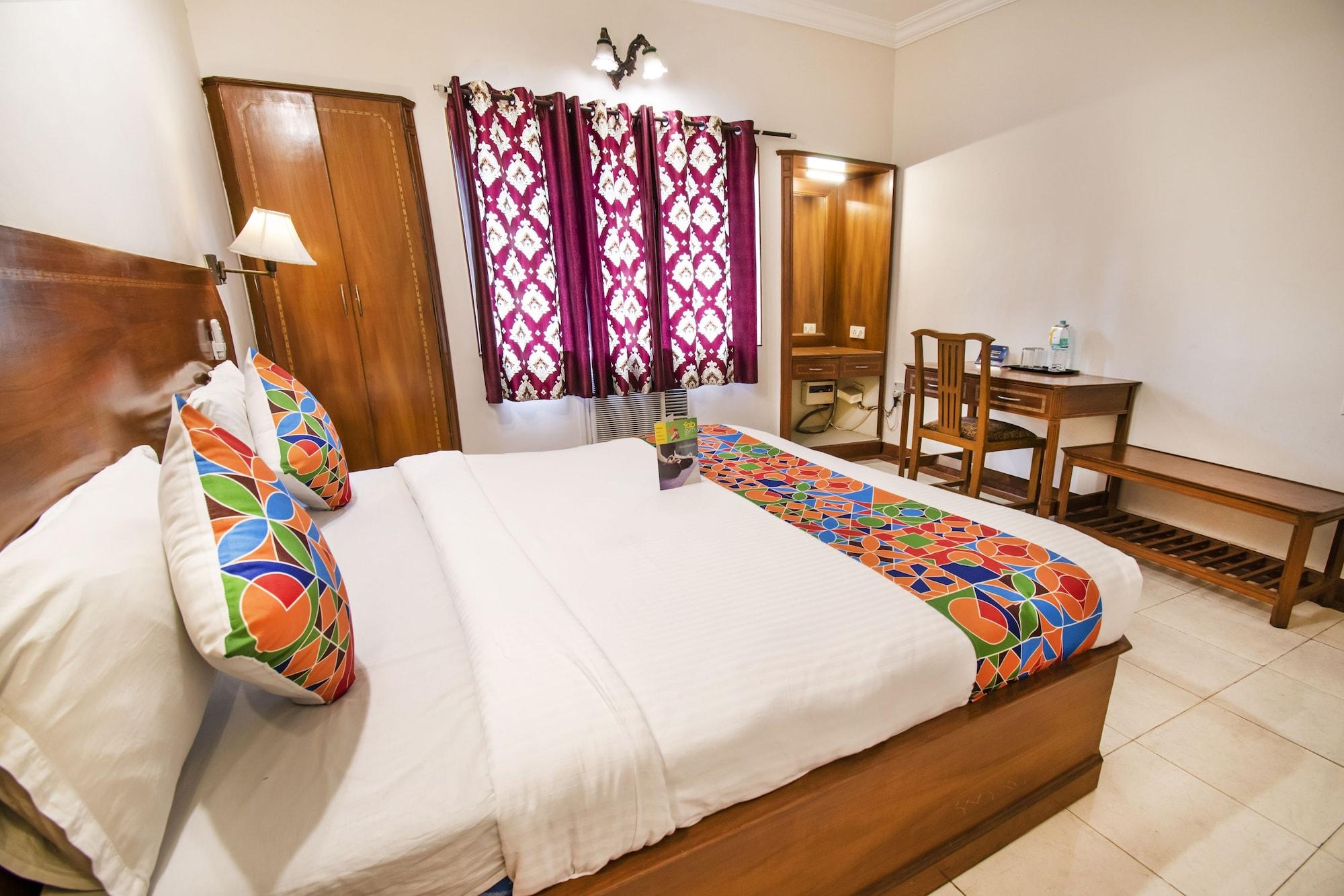 Fabhotel Metro Manor Central Station Hotel 3*