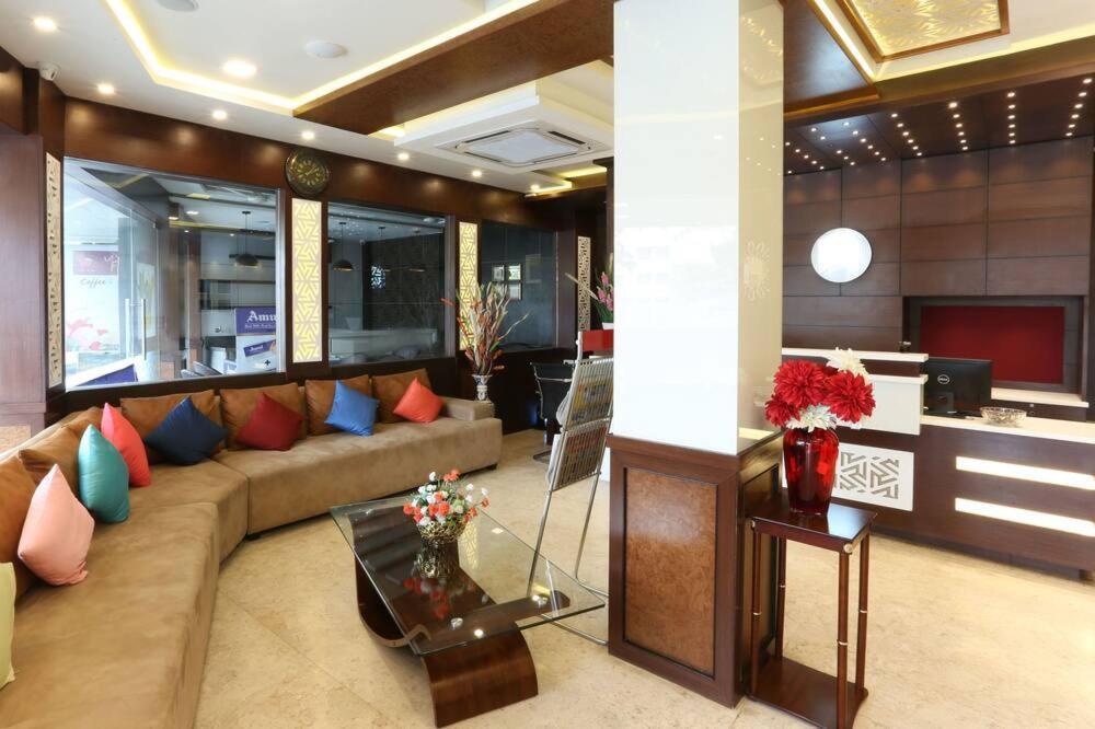 Hotel Emirates Residency *