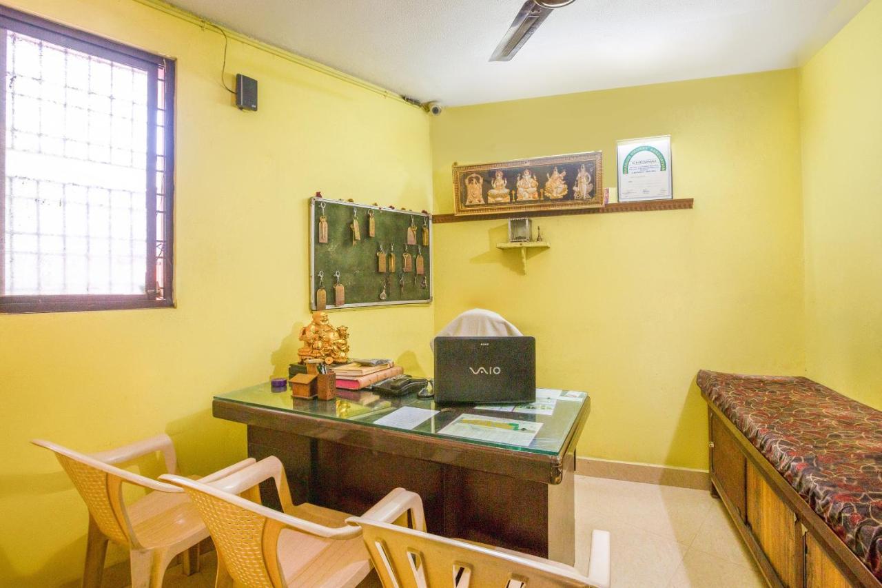 Spot On 47686 Kgt Hotel Chennai
