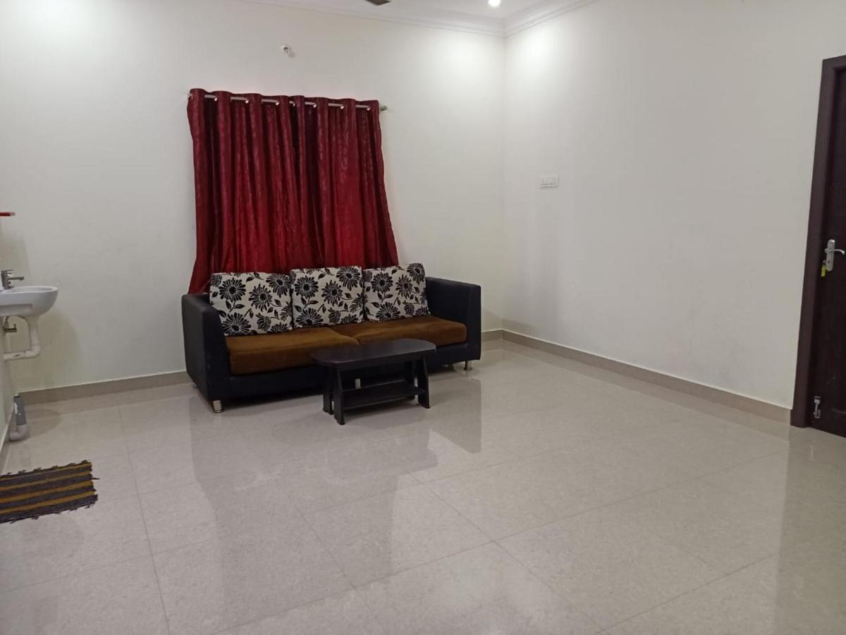Apartamento Syening Associates *