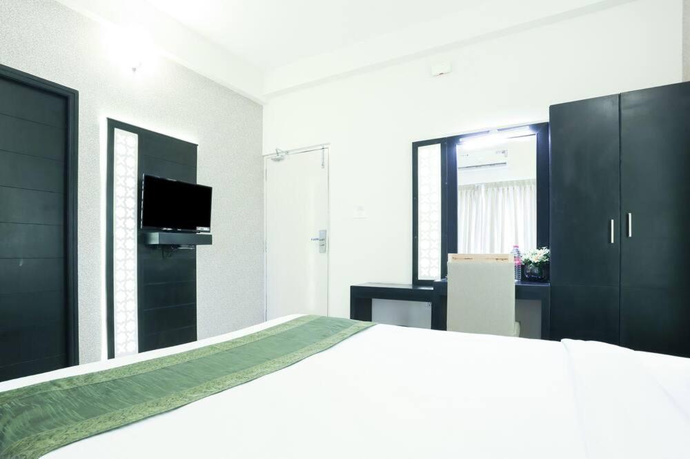 Emirates Residency Hotel Chennai