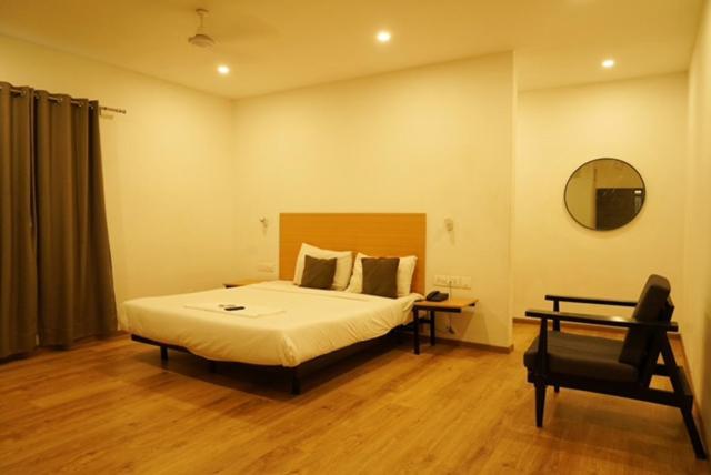 Hotel Treebo Treetops - Anna Nagar Chennai