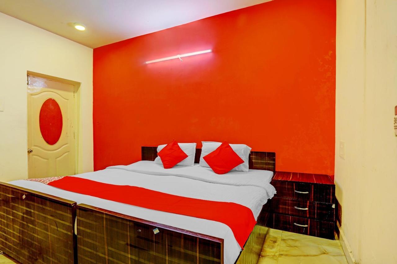 Oyo 73418 Ecr Residency And Service 3*