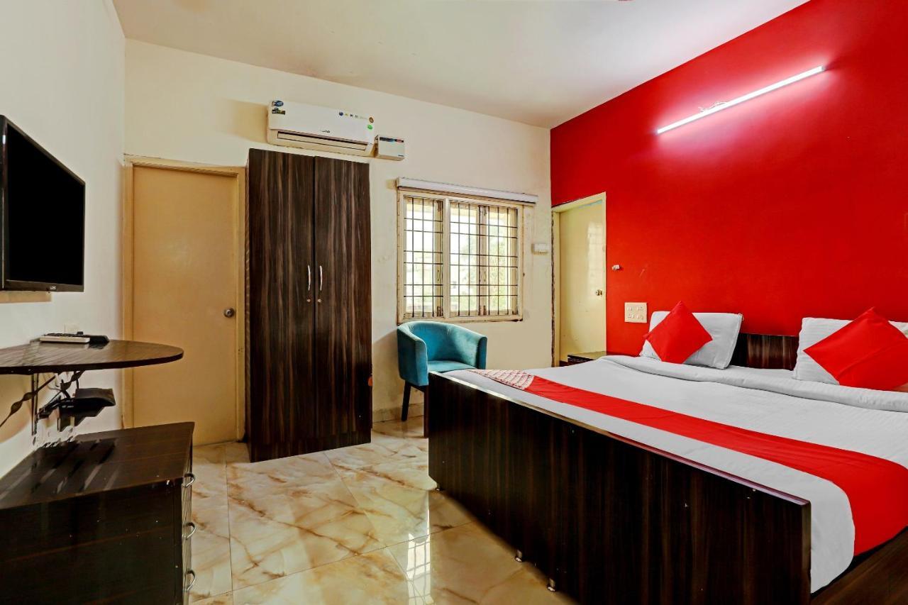 Oyo 73418 Ecr Residency And Service Hotel 3*
