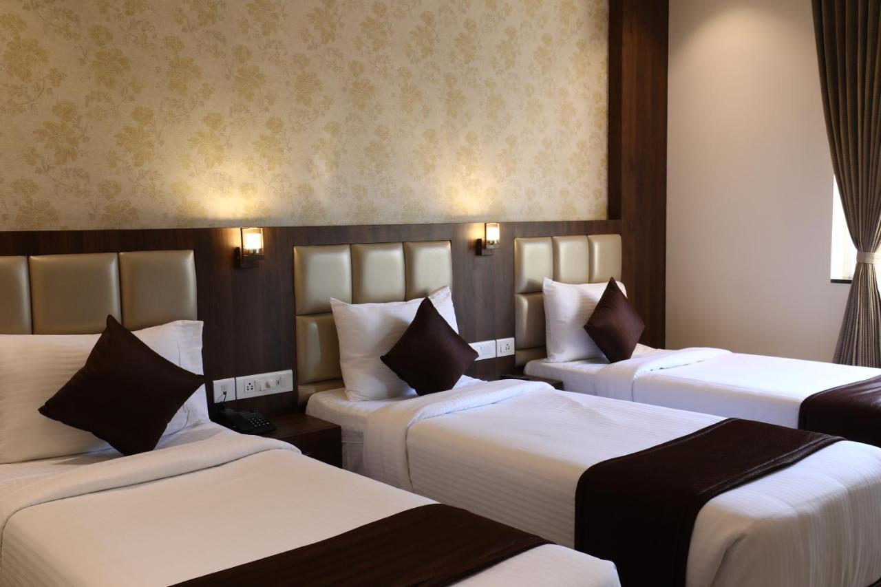 Mayuraa Residency Hotel 3*