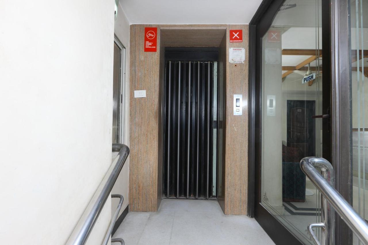 Collection O 77368 Maruthi Residency Hotel Chennai