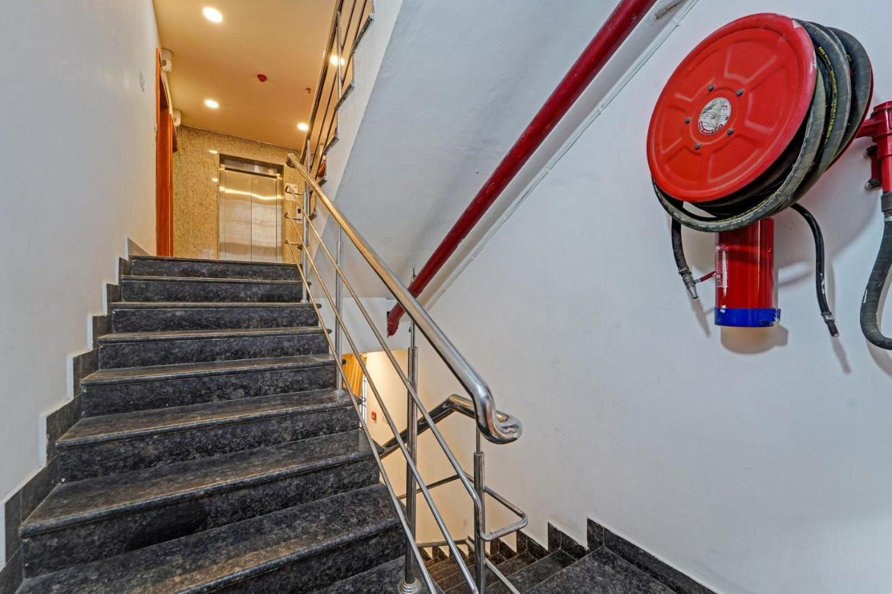 Hotel O J2 Service 3*