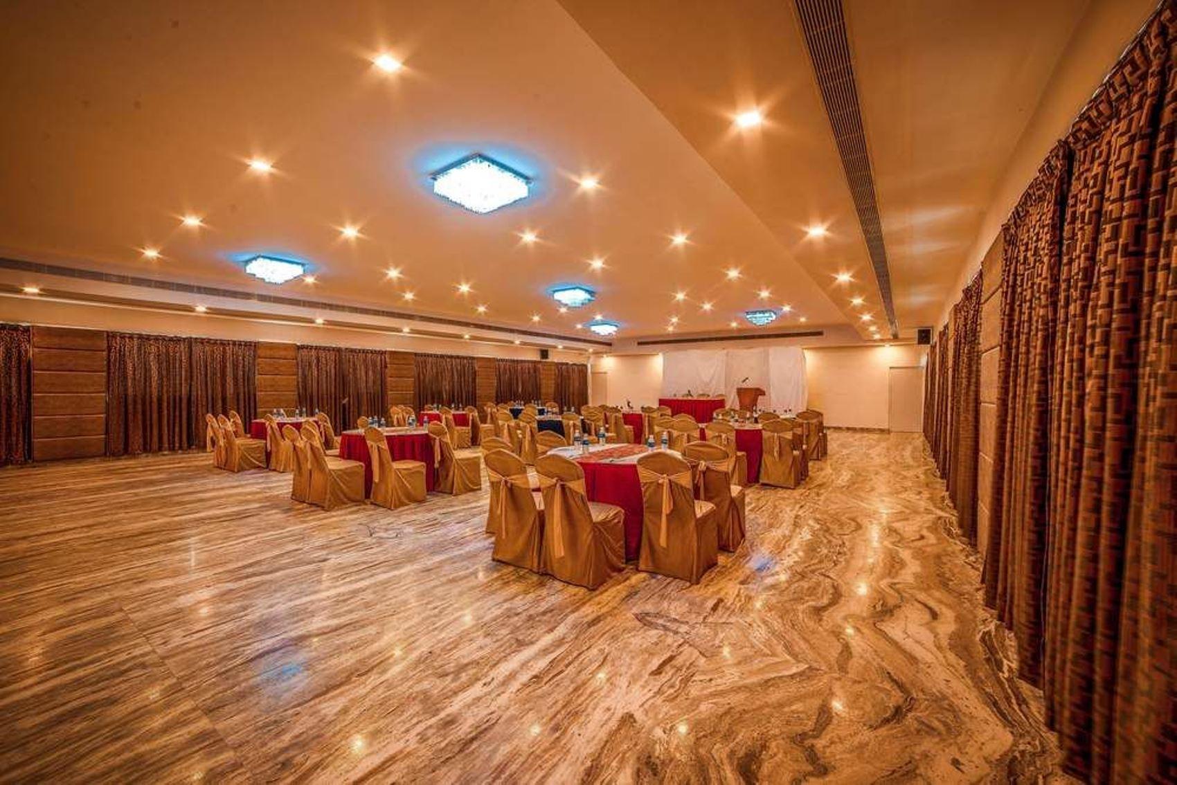Raj Park 4*